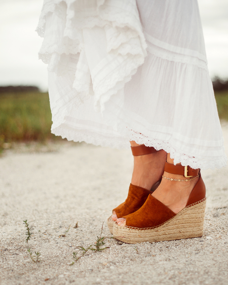 Marc Fisher Adalyn wedge_tan wedges, white maxi skirt