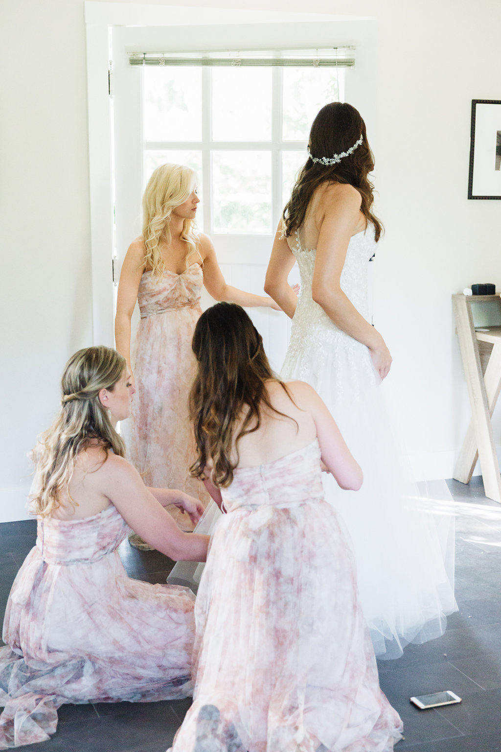 A Glam Lifestyle Blogger Amanda Champion shares a photo of her with her bridesmaids 