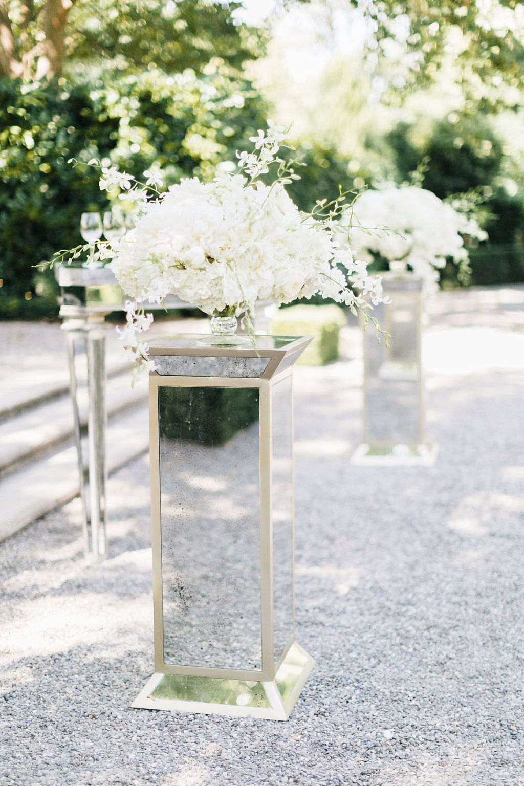 A Glam Lifestyle fashion blogger's wedding ceremony florals with Rion Designs, wedding decor
