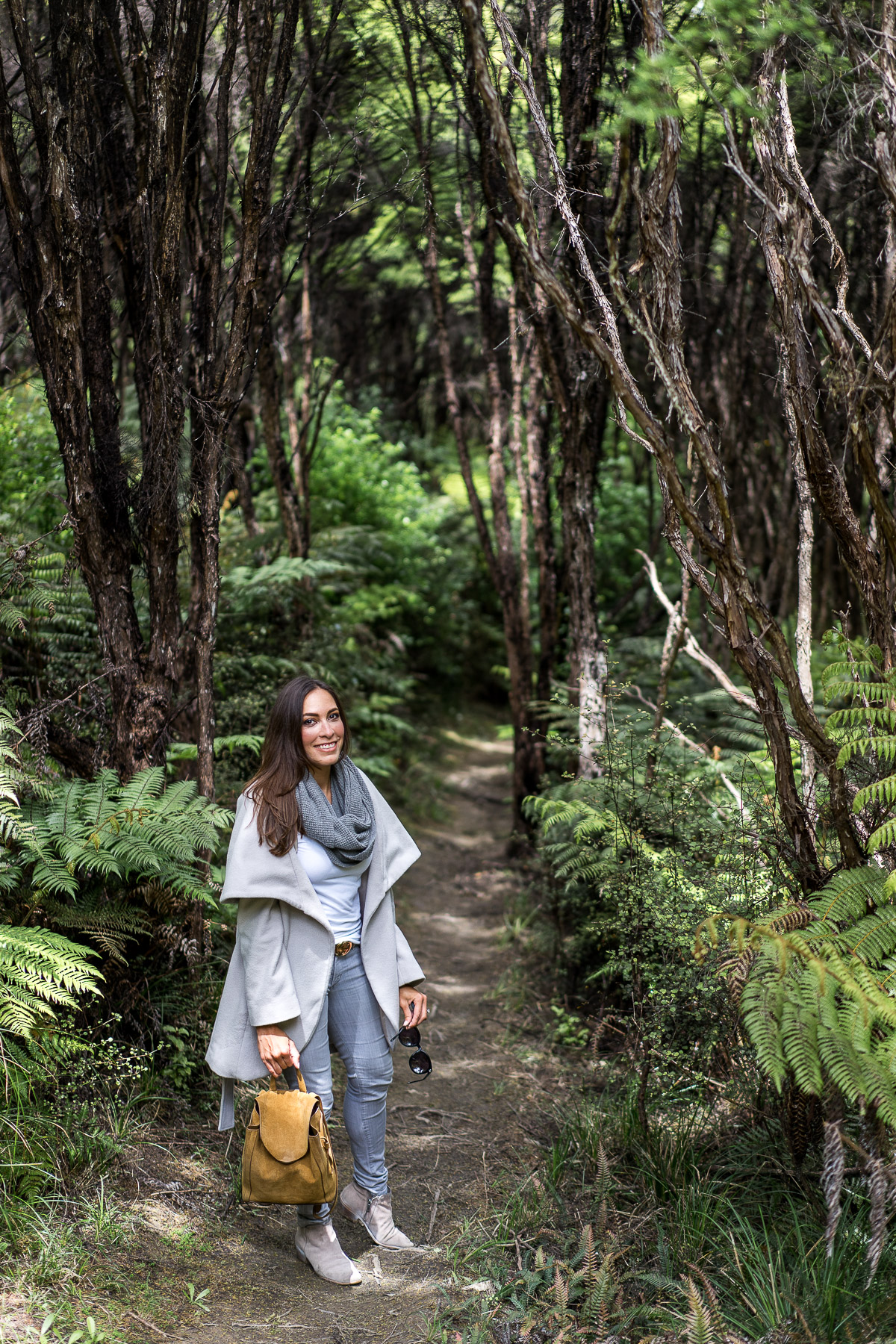 A Glam Lifestyle blogger Amanda hikes to local Waiheke Island wineries