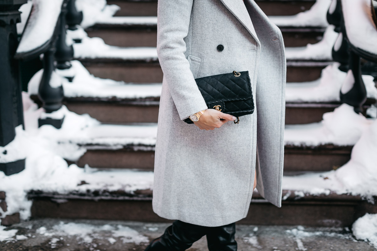 Classic Chanel black fashion bag is worn by fashion blogger Amanda from A Glam Lifestyle blog