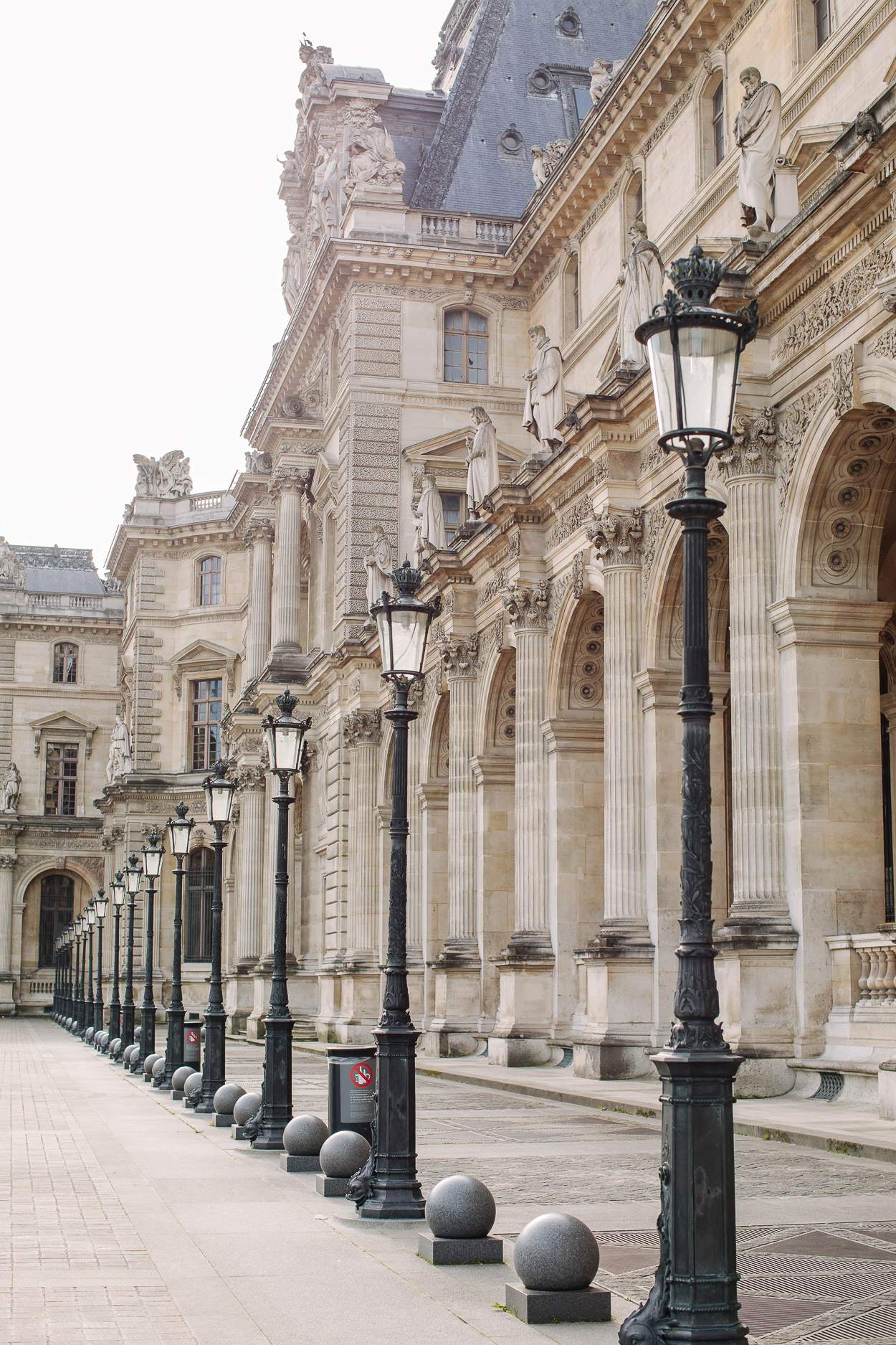 Louvre blog photos in Paris by AGlamLifestyle blogger Amanda