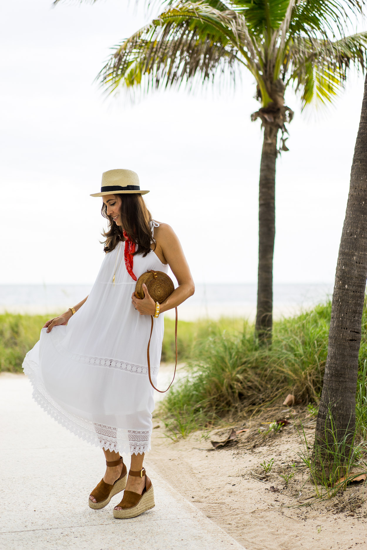 Best affordable Summer fashion from Old Navy featured by AGlamLifestyle blogger Amanda