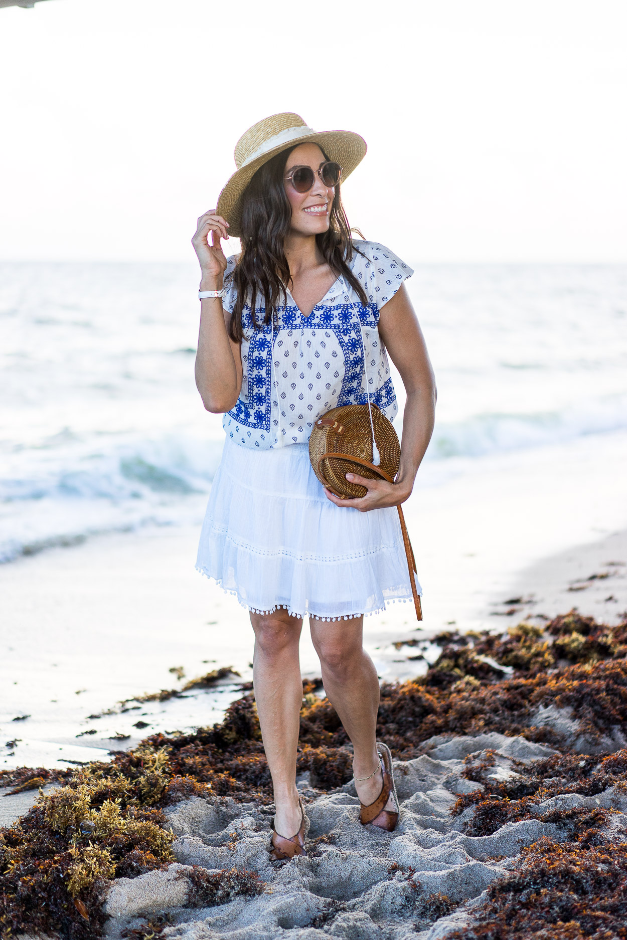 For affordable summer fashion grab some Old Navy Summer favorites as styled by Amanda of A Glam Lifestyle blog at the beach