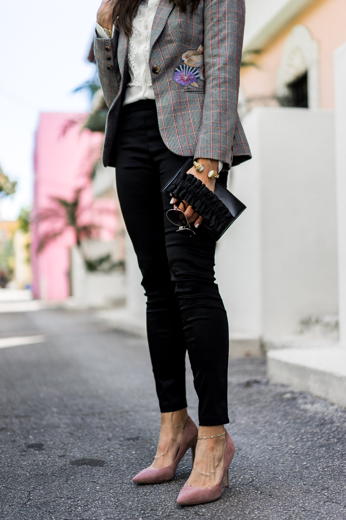 Anne Fontaine Gill ruffled clutch, Sam Edleman Hazel pumps in dusty rose