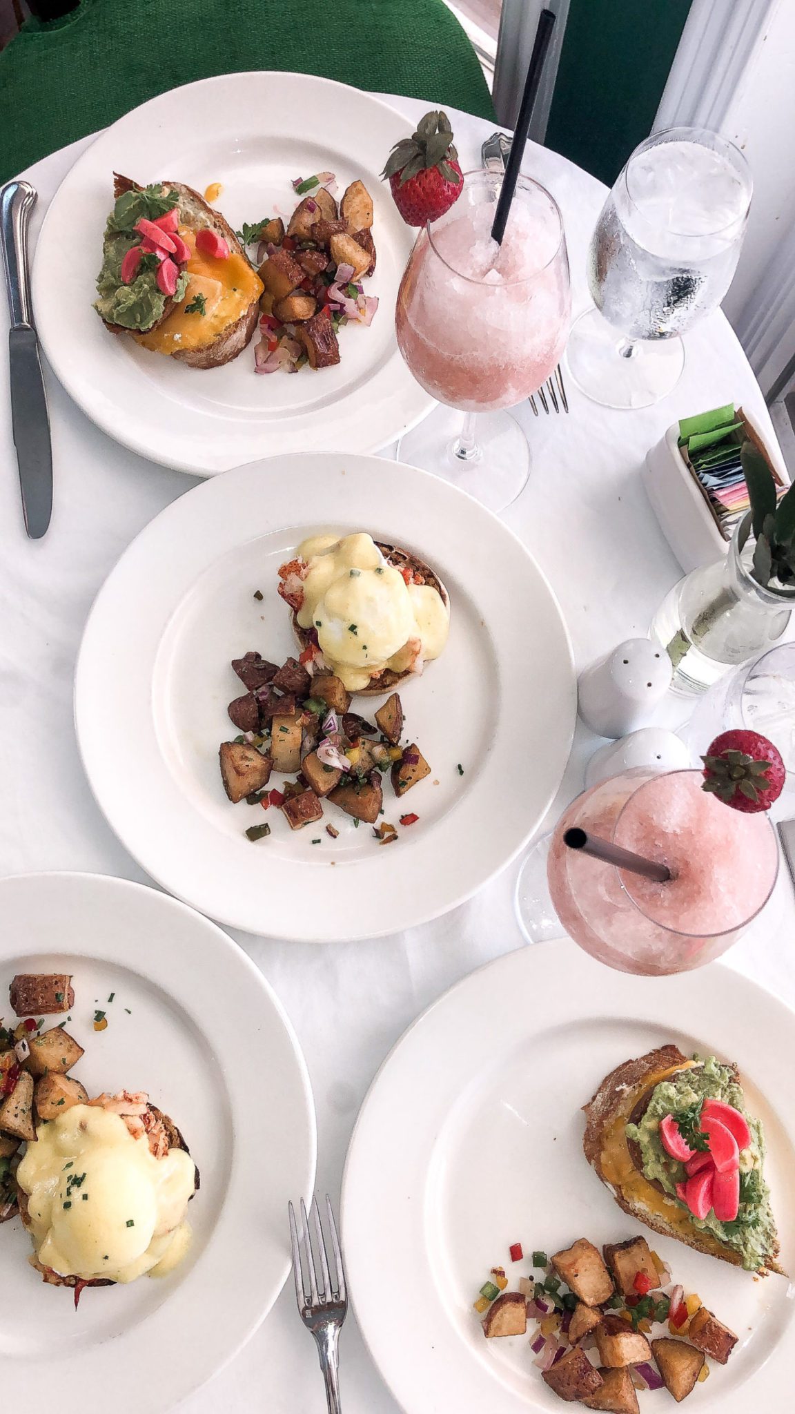 The Colony Palm Beach brunch with frosé