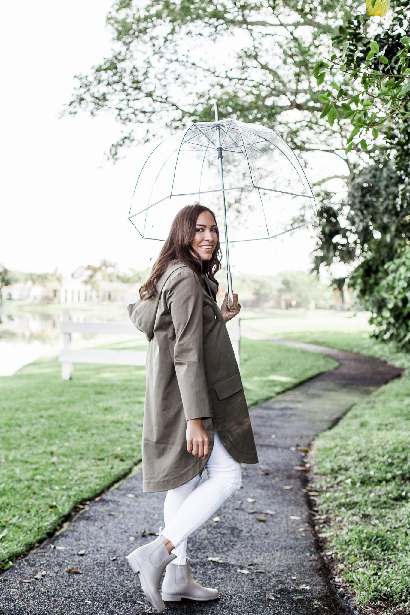 Chic Rainy Day Outfit