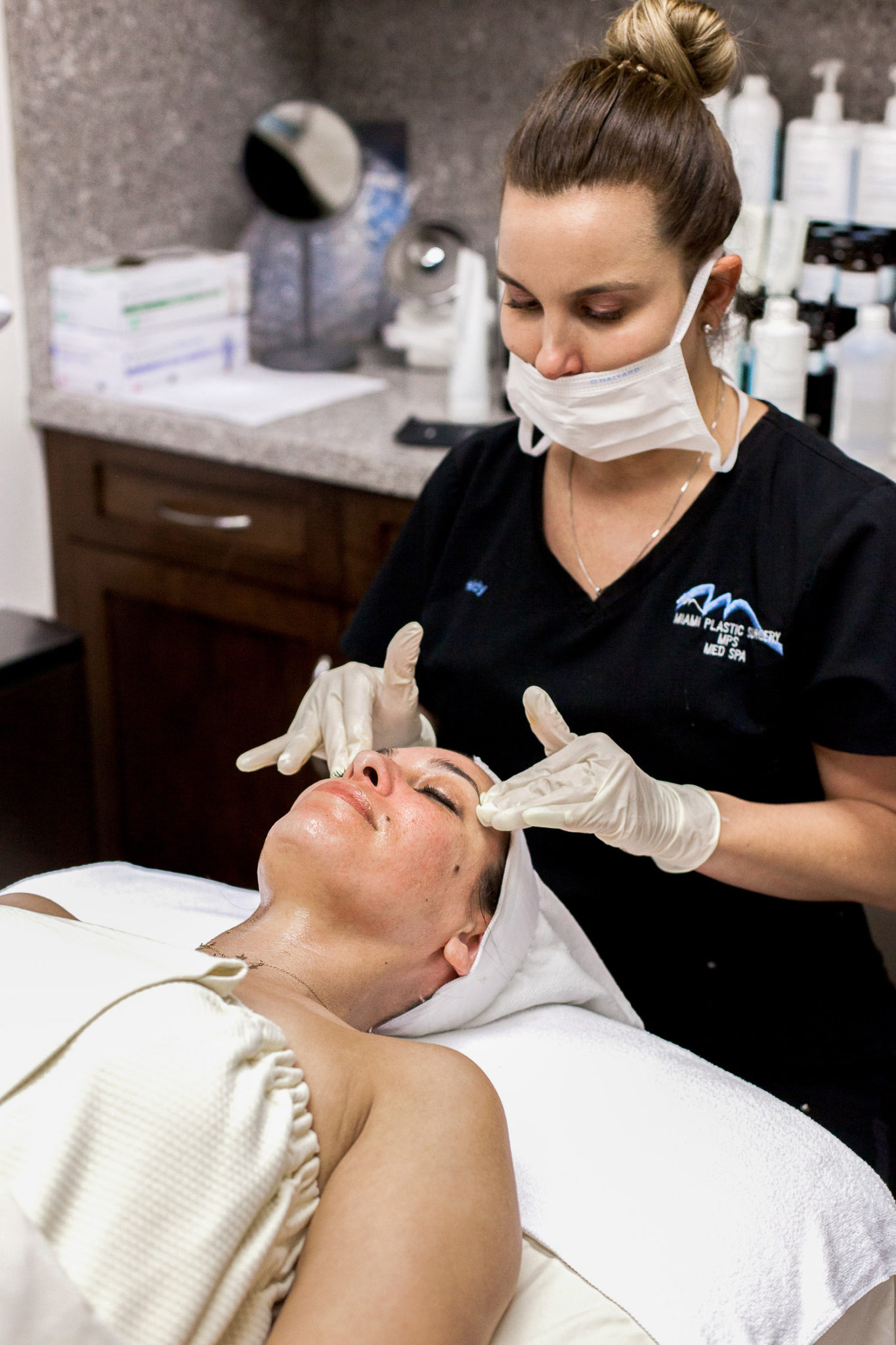 Miami Plastic Surgery facial treatment