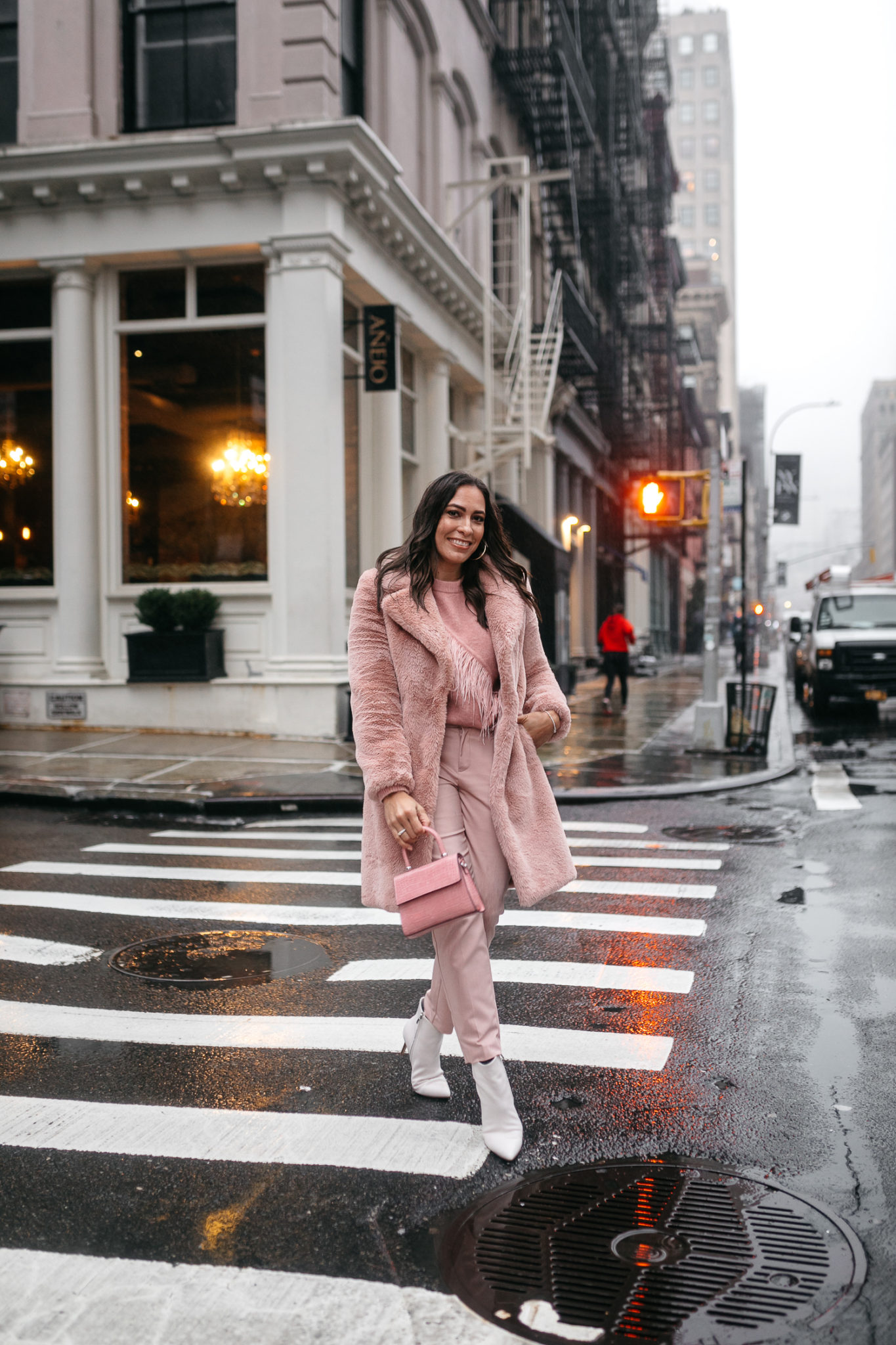 Amanda Champion Blogger A Glam Lifestyle sharing her NYFW Fall Trends